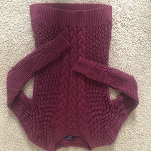 LIKE NEW🤩 Nautica maroon sweater 🌻